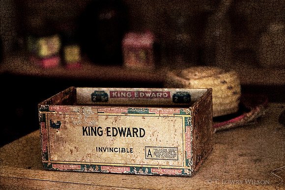 the invincible king edward cigar box